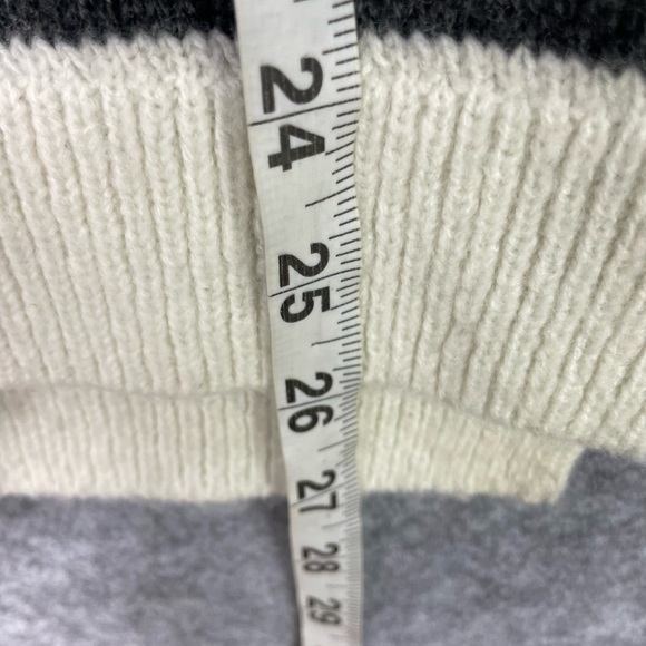 Abercrombie & Fitch Sweater Womens Medium Bunny Rabbit Animal Graphic Pullover - Picture 5 of 9